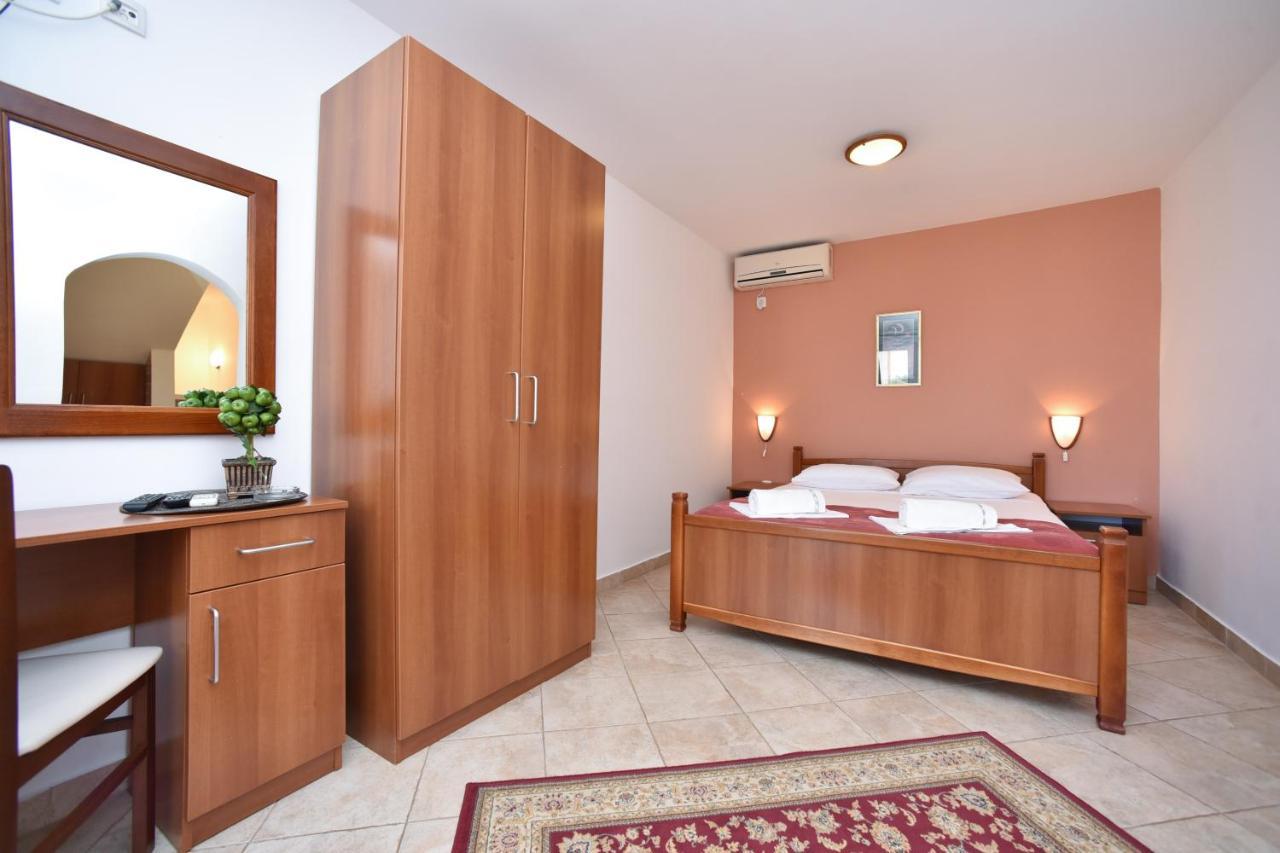 Apartmani Soljaga Petrovac Екстериор снимка
