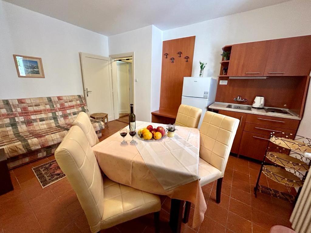 Apartmani Soljaga Petrovac Екстериор снимка